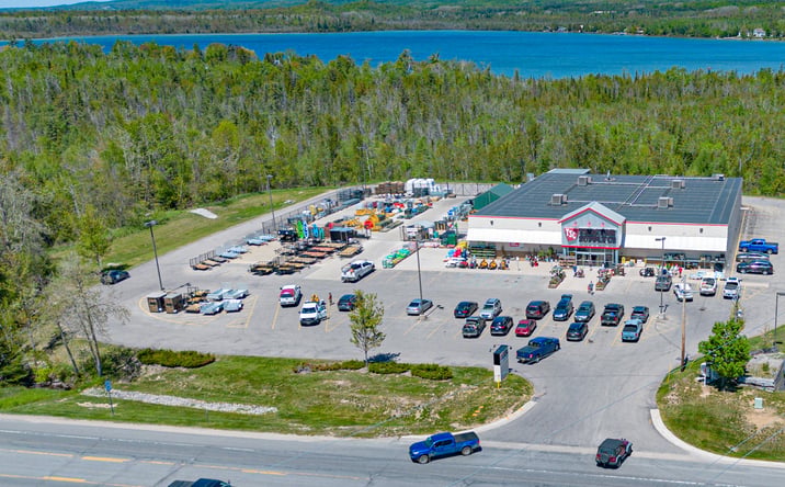 Pictures of Retail property located at 2201 U.S. 31 North, Petoskey, MI 49770 for sales - image #1