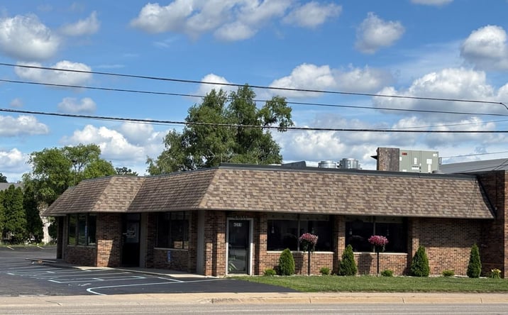 Pictures of Retail property located at 4311 South Westnedge Avenue, Kalamazoo, MI 49008 for sales - image #1