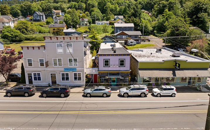 Pictures of Retail, Multifamily, Mixed Use property located at 2921 Marine Drive, Astoria, OR 97103 for sales - image #1