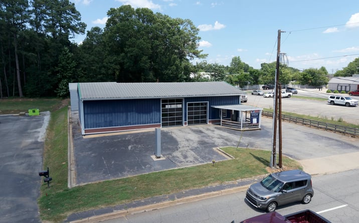 Pictures of Retail property located at 1010 NE Main Street, Simpsonville, SC 29681 for sales - image #1
