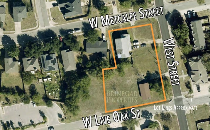 Pictures of Land property located at 401 West Street, Hutto, TX 78634, 403 W Metcalfe St, Hutto, TX 78634 for sales - image #1