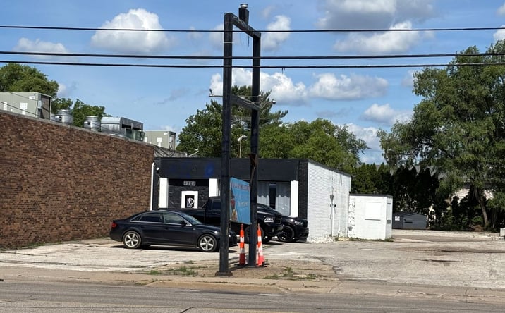 Pictures of Retail property located at 4321 South Westnedge Avenue, Kalamazoo, MI 49008 for sales - image #1