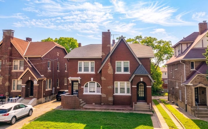 Pictures of Multifamily property located at Stratford Avenue, Cincinnati, OH 45220 for sales - image #1