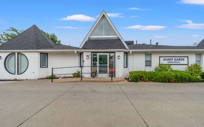 Pictures of Retail property located at 7607 S SHERIDAN RD, TULSA, OK 74133 for sales - image #1