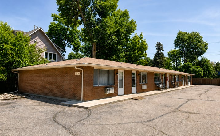 Pictures of Multifamily property located at 208 S Jefferson Ave, Loveland, CO 80537 for sales - image #1