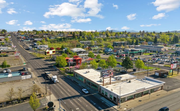 Pictures of Retail property located at 2716 North Division Street, Spokane, WA 99207 for sales - image #1