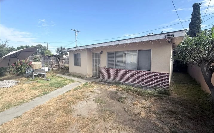 Pictures of Multifamily property located at 3338 Alma, Lynwood, CA 90262 for sales - image #1