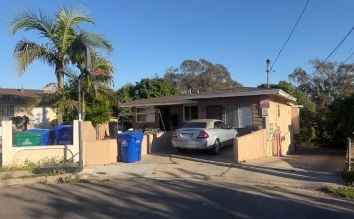 Pictures of Multifamily property located at 2499 Tuberose St, San Diego, CA 92105 for sales - image #1