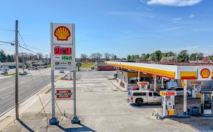 Pictures of Retail property located at 617 Woodbury Hwy, Manchester, TN 37355 for sales - image #1
