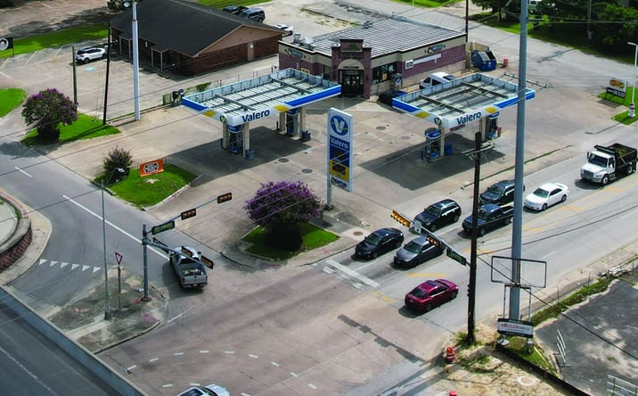 Pictures of Retail property located at 2810 Eastex Fwy, Beaumont, TX 77703 for sales - image #1
