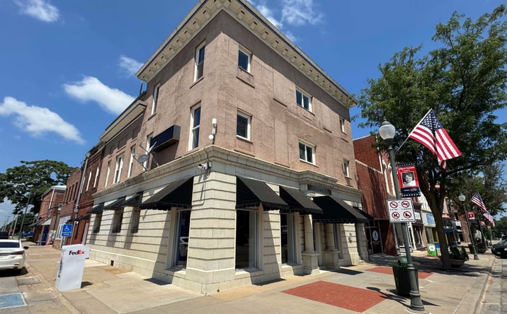 Pictures of Office, Retail property located at 300 N 12Th Street, Centerville, IA 52544 for sales - image #1