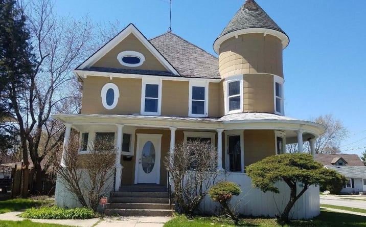 Pictures of Multifamily property located at 472 N Spring Street, Elgin, IL 60120 for sales - image #1