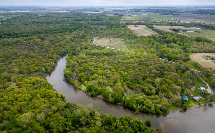 Pictures of Land property located at 1408 Cedarview Drive, Muscatine, IA 52761 for sales - image #1