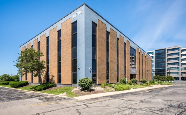 Pictures of Office property located at 10700 W Higgins Road 300, Rosemont, IL 60018 for sales - image #1
