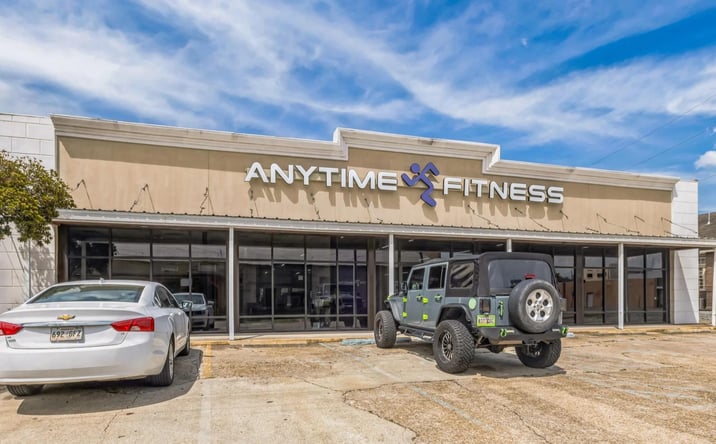 Pictures of Retail property located at 58010 MAIN ST, PLAQUEMINE, LA 70764-2514 for sales - image #1