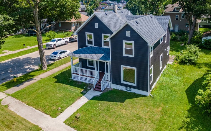 Pictures of Multifamily property located at 1076 E Maple Street, Kankakee, IL 60901 for sales - image #1
