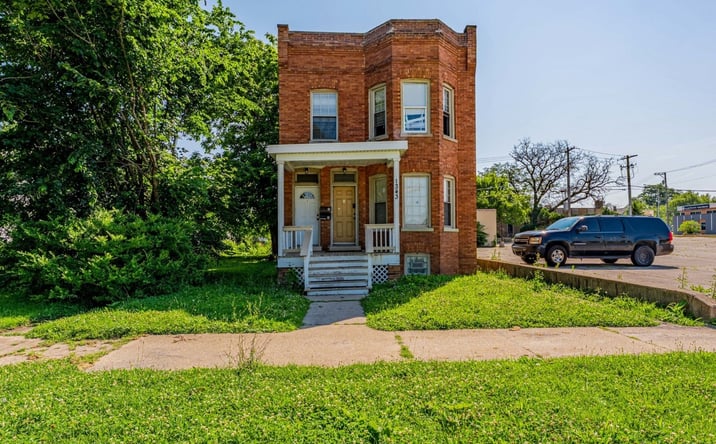 Pictures of Multifamily property located at 1343 Vincennes Avenue, Chicago Heights, IL 60411 for sales - image #1
