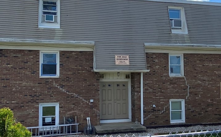 Pictures of Multifamily property located at 1627 Woodbine Drive, Round Lake Beach, IL 60073 for sales - image #1