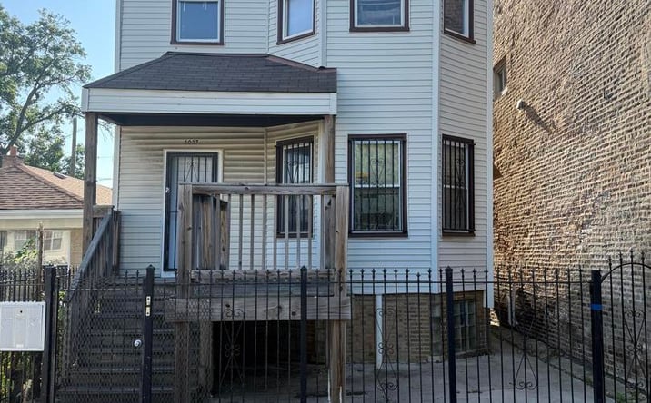 Pictures of Multifamily property located at 5027 S Racine Avenue, Chicago, IL 60609 for sales - image #1