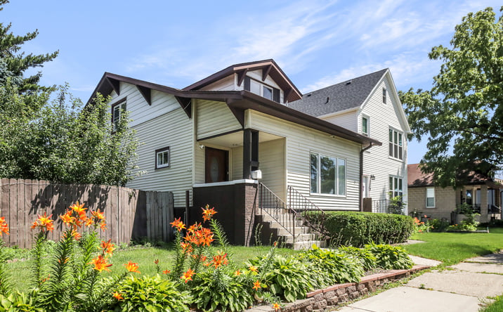 Pictures of Multifamily property located at 5441 S 74th Avenue, Summit, IL 60501 for sales - image #1