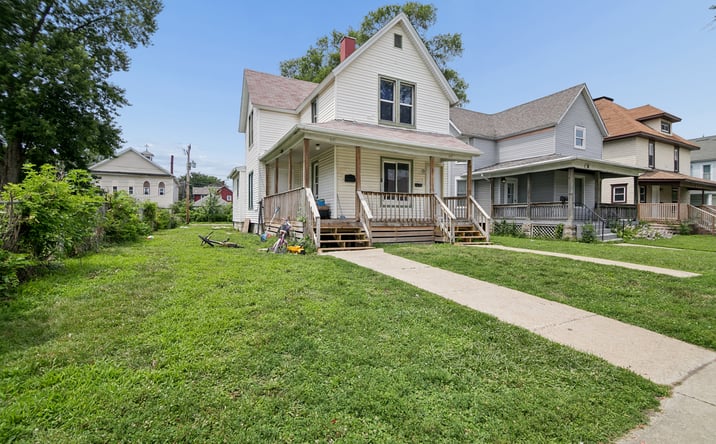 Pictures of Multifamily property located at 641 N Indiana Avenue, Kankakee, IL 60901 for sales - image #1