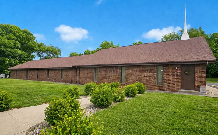 Pictures of Mixed Use property located at 1000 N 42nd Street, Mt Vernon, IL 62864 for sales - image #1