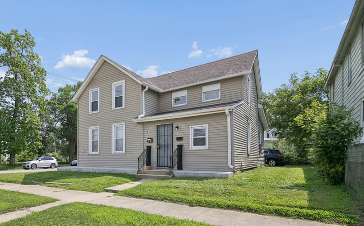 Pictures of Multifamily property located at 592 N Dearborn Avenue, Kankakee, IL 60901 for sales - image #1