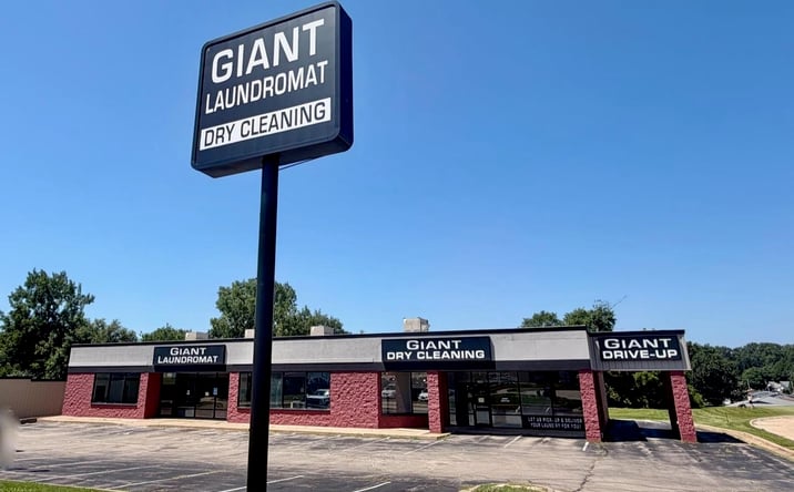 Pictures of Retail, Office property located at 3398 Kennedy Circle, Dubuque, IA 52001 for sales - image #1