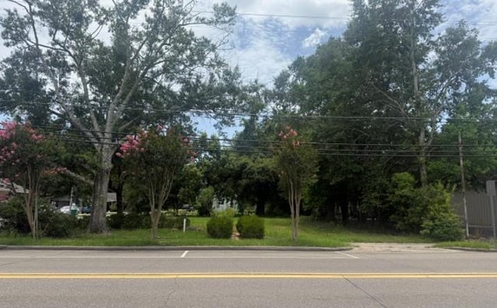 Pictures of Land property located at 503 West Canal St, Picayune, MS 39466 for sales - image #1