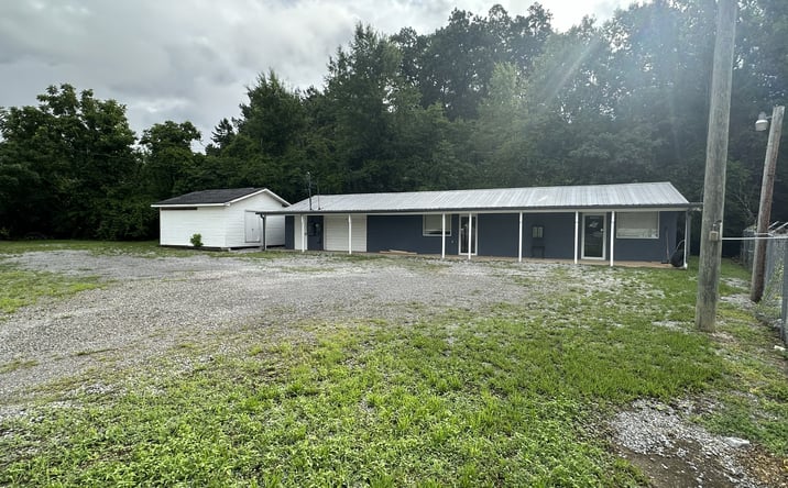 Pictures of Industrial property located at 8830 DALLAS HOLLOW RD, HIXSON, TN 37343-5916 for sales - image #1