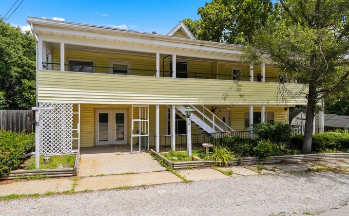 Pictures of Multifamily, Mixed Use, Senior Living property located at 221 East Whitley, Mexico, MO 65265 for sales - image #1