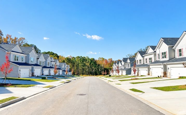 Pictures of Multifamily property located at 156 Orchard Reserve Dr, Cornelia, GA 30531 for sales - image #1