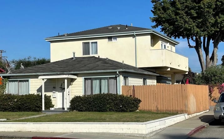 Pictures of Multifamily property located at 394-396 Hurst Avenue, Ventura, CA 93001 for sales - image #1