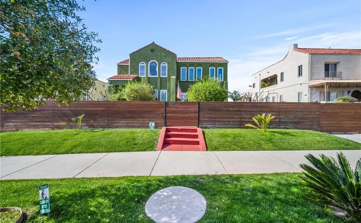 Pictures of Multifamily property located at 1245 S Hudson Avenue, Los Angeles, CA 90019 for sales - image #1