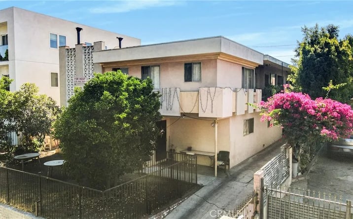Pictures of Multifamily property located at 6651 Beck, Los Angeles, CA 91606 for sales - image #1