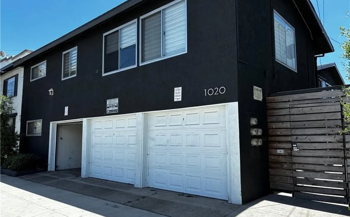 Pictures of Multifamily property located at 1020 E Broadway, Long Beach, CA 90802 for sales - image #1