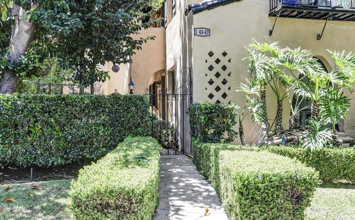 Pictures of Multifamily property located at 1143 Cardiff Avenue, Los Angeles, CA 90035 for sales - image #1