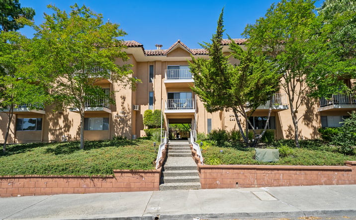 Pictures of Multifamily property located at 1183 Saranap Avenue, Walnut Creek, CA 94595 for sales - image #1