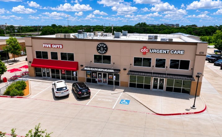 Pictures of Retail property located at 4724 LAKEVIEW PKWY, ROWLETT, TX 75088 for sales - image #1