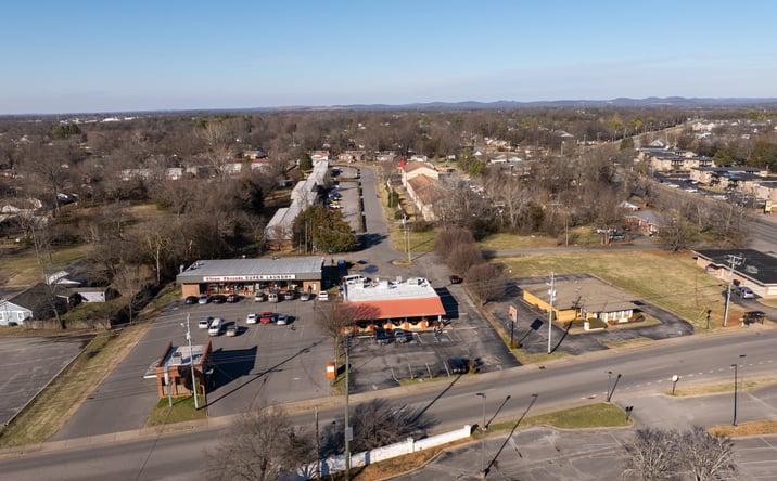 Pictures of Retail property located at 1111 Greenland Drive, Murfreesboro, TN 37130 for sales - image #1