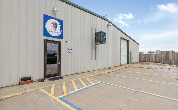 Pictures of Industrial property located at 24298 Missouri 98, Boonville, MO 65233 for sales - image #1