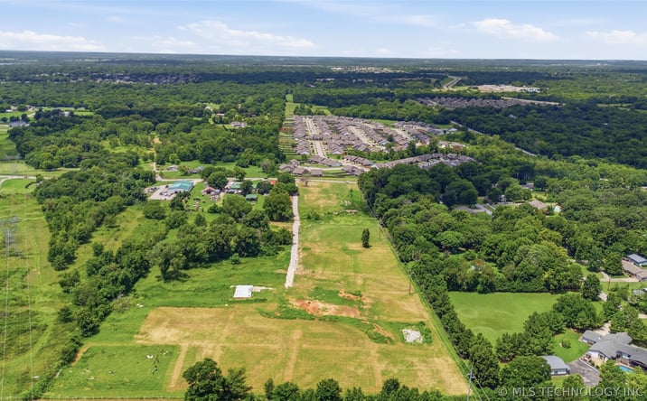 Pictures of Land property located at 13 S 193rd Avenue E, Broken Arrow, OK 74014 for sales - image #1