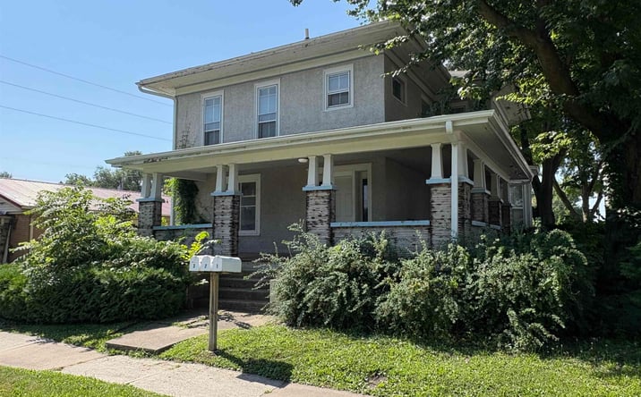 Pictures of Multifamily property located at 200 E Briggs, Fairfield, IA 52556 for sales - image #1