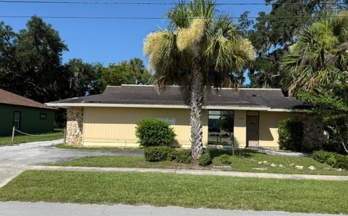 Pictures of Office property located at 236 N Frederick Avenue, Daytona Beach, FL 32114 for sales - image #1