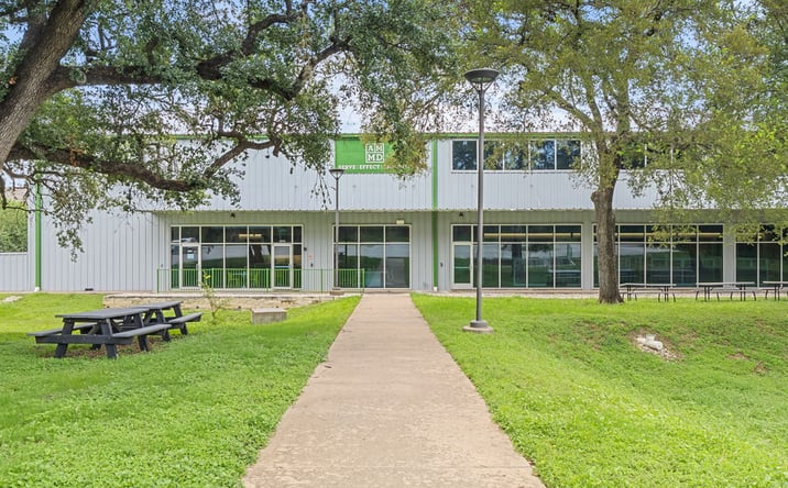 Pictures of Industrial property located at 8816 Cullen Lane, Austin, TX 78748-3093 for sales - image #1
