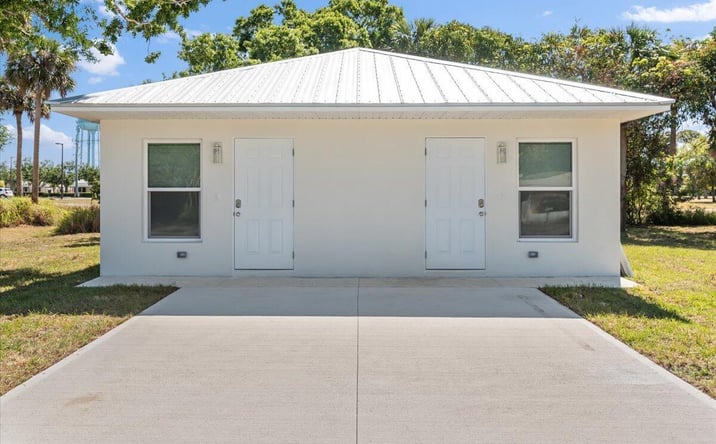 Pictures of Multifamily property located at 4576 30TH Avenue, Vero Beach, FL 32967 for sales - image #1