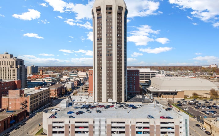 Pictures of Hospitality property located at 700 East Adams Street, Springfield, IL 62701 for sales - image #1