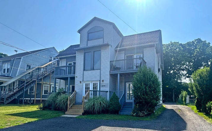 Pictures of Multifamily property located at 1079 Broad Street, Meriden, CT 06450 for sales - image #1