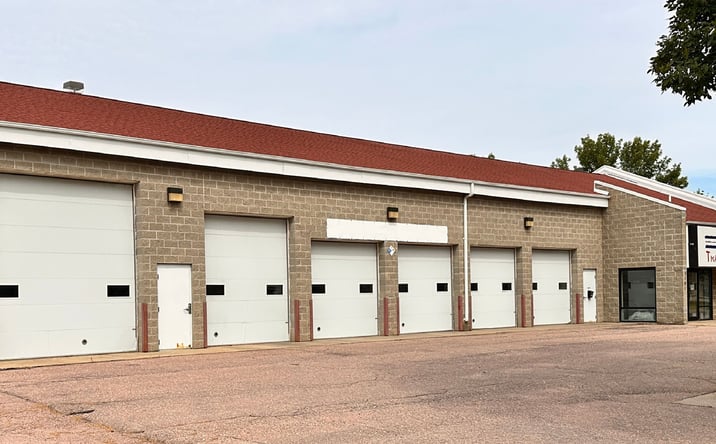 Pictures of Retail property located at 3101 S. Shirley Avenue, Sioux Falls, SD 57106-0700 for sales - image #1