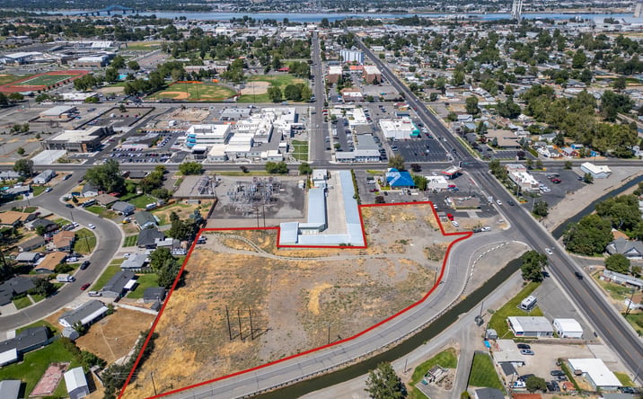 Pictures of Land property located at 18 W 12th Pl, Kennewick, WA 99337 for sales - image #1